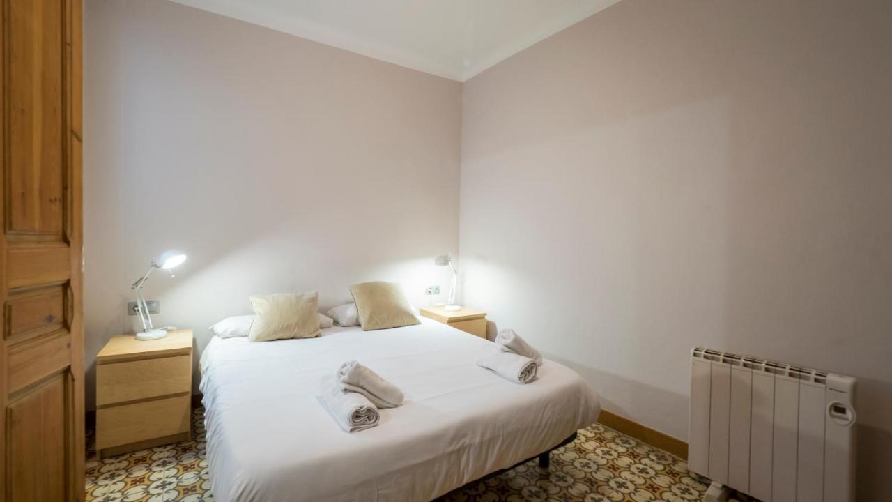 Acogedor Apartamento De 2 Dormitorios برشلونة المظهر الخارجي الصورة